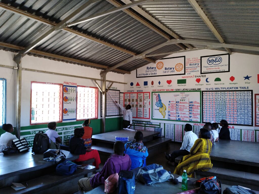 Image showing teacher training in progress at a new happy classroom in Malawi